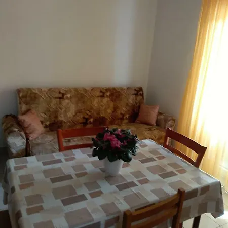 Klara Apartament Ražanac
